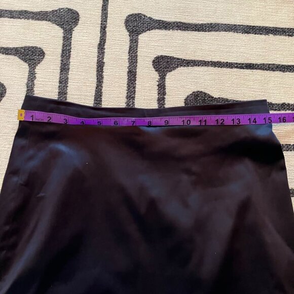 Philmore London Skirt - Picture 3 of 6